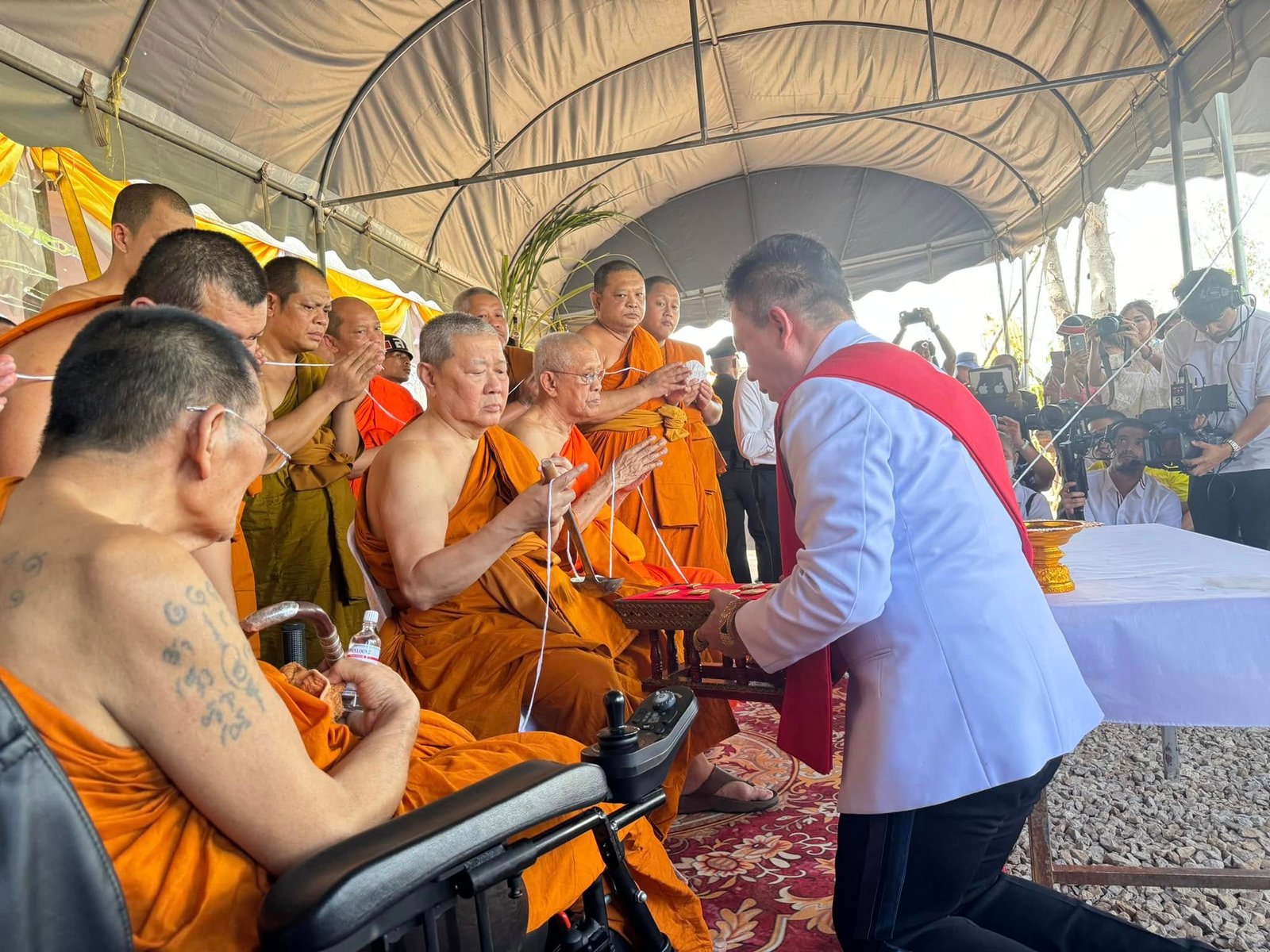 พระกริ่งบารมีสิริจันโท รุ่นรวย ๓ โลกธาตุ